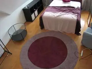 Camsoda Adult Webcam of voyeurcam-julmodels-whitebed-1