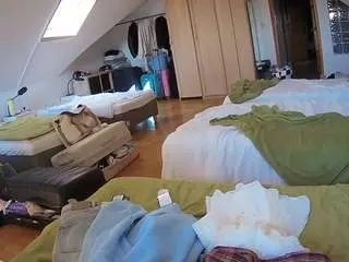 Camsoda Live Porn of voyeurcam-julmodels-bed-3