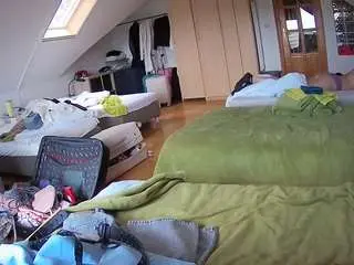 Camsoda Adult Webcam of voyeurcam-julmodels-bed-3