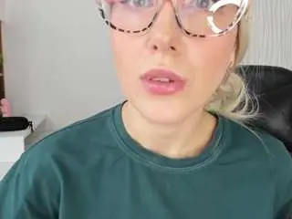 Camsoda Nude Webcam of carollmay