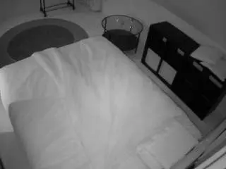 Camsoda Watch Live Sex Cams of voyeurcam-julmodels-whitebed-2