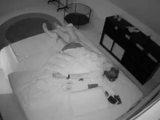 Camsoda Free Live Porn of voyeurcam-julmodels-whitebed-2
