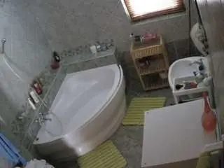 Camsoda Free Live Porn of voyeurcam-julmodels-bath-1st-2