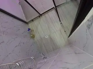 Camsoda Free Porn Cam of voyeurcam-jb-shower-2