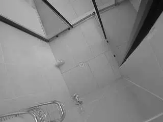 Camsoda Nude Webcam of voyeurcam-jb-shower-2