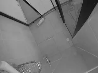 Camsoda Nude Webcam of voyeurcam-jb-shower-2