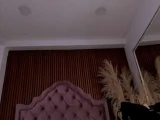 Camsoda Watch Live Sex Cams of vaiolet-hot