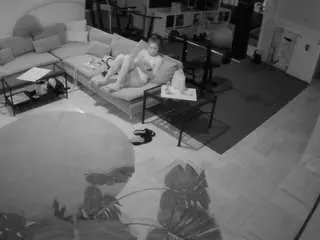 Camsoda Adult Webcam of voyeurcam-julmodels-living-2