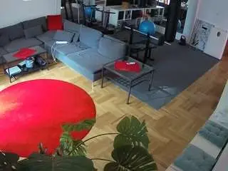 Camsoda Best Webcam of voyeurcam-julmodels-living-2