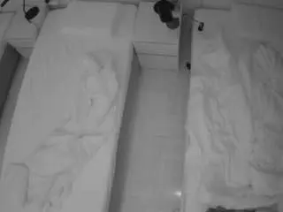 Camsoda Live Sex of voyeurcam-julmodels-bed-5