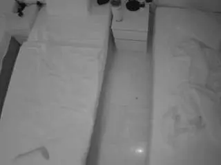 Camsoda Live Sex Cam of voyeurcam-julmodels-bed-5