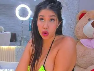 Camsoda Nude Webcam of nycdiamond