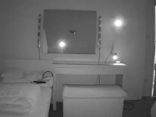 Camsoda Live Porn of voyeurcam-julmodels-living-6