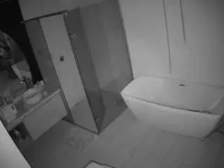 Camsoda Private Sex Chat of voyeurcam-casa-salsa-bathroom-2