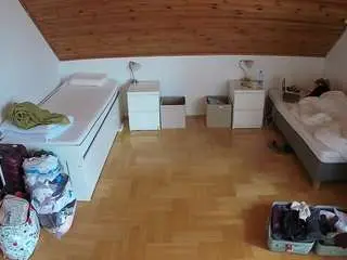 Camsoda Sex Cam of voyeurcam-julmodels-greybed-3