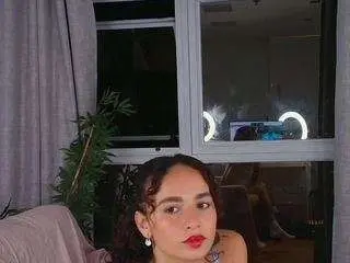 Camsoda Adult Video Chat of ysenne-josse