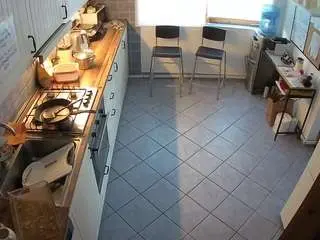 Camsoda Adult Webcams of voyeurcam-julmodels-kitchen-2