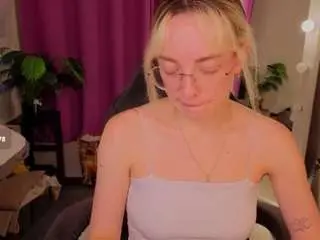 Camsoda Sex Chat of rocket-bunnyy
