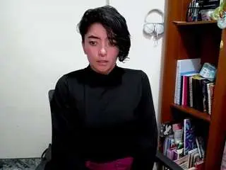 Camsoda Free Porn Cam of cameliasaenz