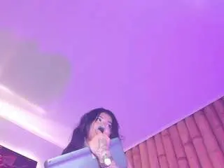 Camsoda Live Sex of emmywilliams