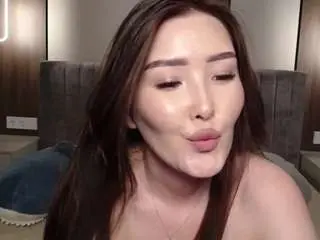 Camsoda Nude Webcam of meloelili