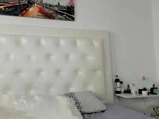 Camsoda Live Sex of cocoqueenn