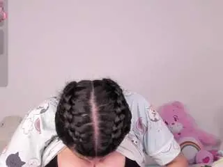 Camsoda Free Porn Cam of yunahott