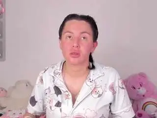 Camsoda Free Live Porn of yunahott