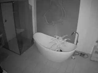 Camsoda Free Porn Cam of voyeurcam-casa-salsa-bathroom-5