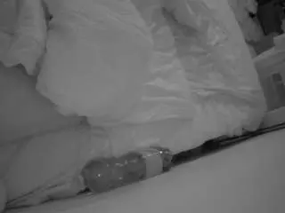 Camsoda Free Porn Cam of voyeurcam-julmodels-whitebed-4