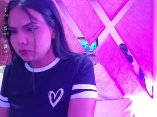 Camsoda Adult Webcams of emma-revees