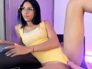 Camsoda Free Porn Cam of sharonmiiller2
