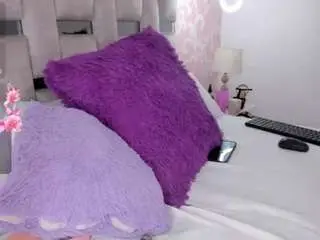 Camsoda Best live sex cam show of annievanegas