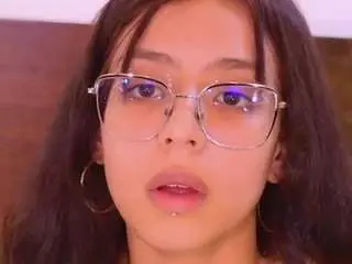 Camsoda Sex Chat of kiara-layla