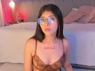 Camsoda Live Sex Cam of corinne-benson