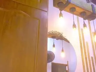 Camsoda Sex Cam of lunaa-jonhsonn