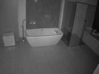 Camsoda Sex Cam of voyeurcam-casa-salsa-bathroom-4