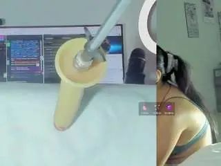 Camsoda Adult Webcams of emily-philip