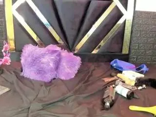 Camsoda Adult Webcams of queenjen