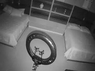 Camsoda Private Sex Chat of voyeurcam-casa-salsa-versus-room