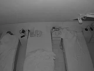 Camsoda Live Sex Cam of voyeurcam-julmodels-bed-7