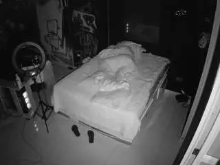 Camsoda Adult Webcam of voyeurcam-casa-salsa-disturbed