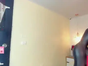 Chaturbate Watch Live Sex Cams of larsonmia