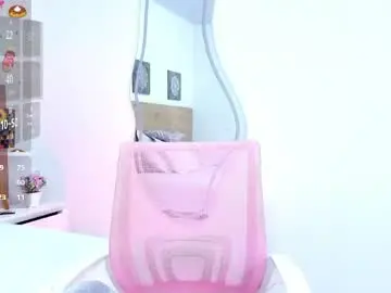 Chaturbate Live Sex Cam of ivyjones__