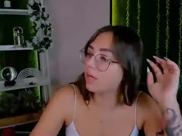 Chaturbate Best live sex cam show of kiki_swan