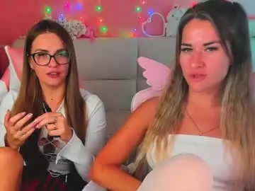 Chaturbate Live Porn of angel_and_demon0304