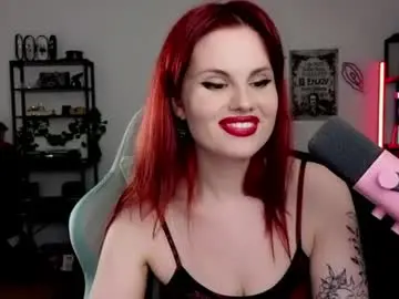 Chaturbate Best live sex cam show of dellacrush_