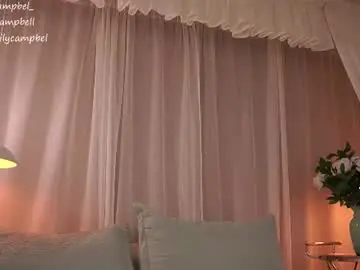 Chaturbate Live Sex Cam of emiilycampbell
