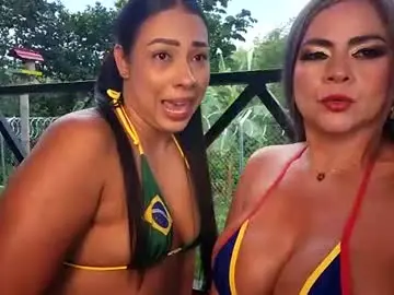 Chaturbate Live Sex Cam of hot_kittens_xxx