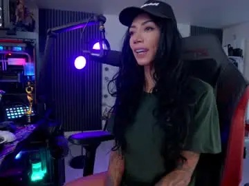 Chaturbate Best Webcam of evelyne92